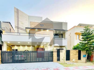 ڈی ایچ اے ڈیفینس فیز 2 ڈی ایچ اے ڈیفینس,اسلام آباد میں 6 کمروں کا 1 کنال مکان 2.7 لاکھ میں کرایہ پر دستیاب ہے۔