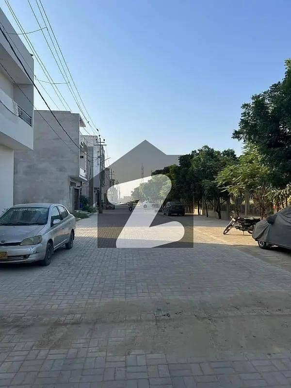 140 SQUARE YARDS CORNER PLOT ON 45 FT BY 30 MAIN AVENUE IN PUNJABI SAUDAGAR PHASE 2