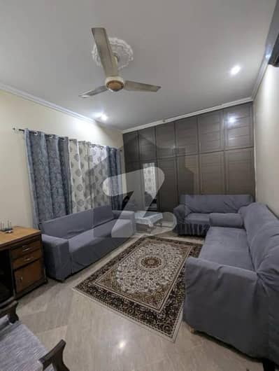 این