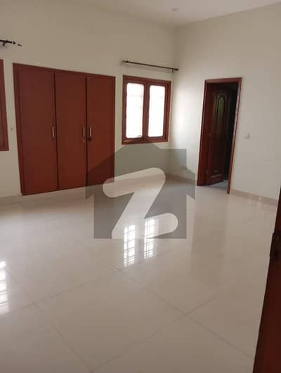 ڈی ایچ اے فیز 6 ڈی ایچ اے ڈیفینس,کراچی میں 5 کمروں کا 1 کنال مکان 4.5 لاکھ میں کرایہ پر دستیاب ہے۔
