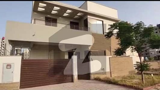 272sq Yd 5 Bedrooms Luxury Villa Is Available FOR Sale . 6km From Entrance Of BTK. 5 Bed DDL 2 Kitchens