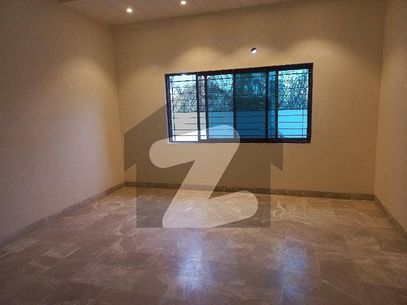 500 Yard Banglow For Rent 500 Yard Banglow For Rent