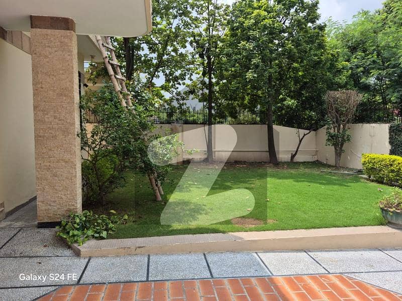 House for rent in F-7