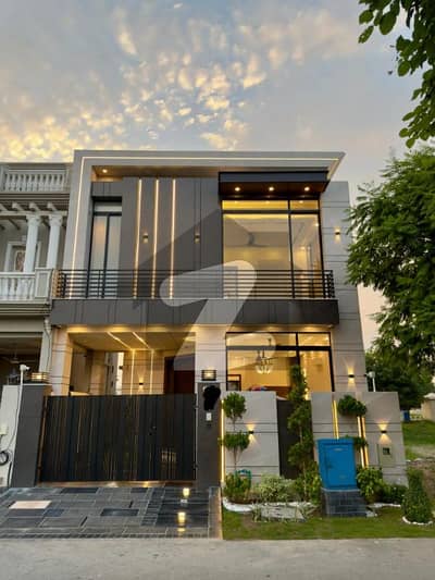 5 Marla Modern House For Rent | DHA PHASE 9 TOWN | Prime Location | Available Now!