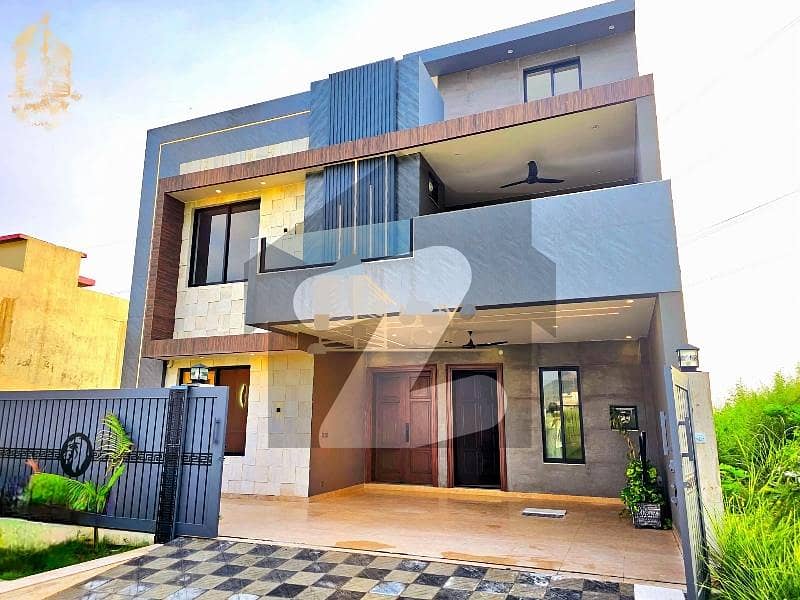 Top City 10 Marla House For Sale