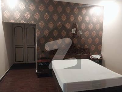10 MARLA FULL HOUSE FOR RENT PRIME LOCATION IN CANTT