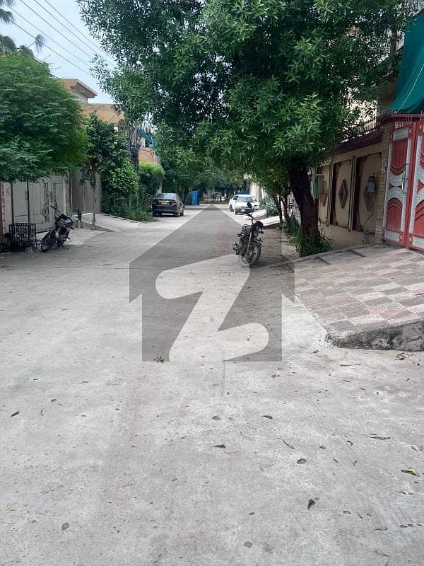 1 Kanal House For Sale Khayaban-e-Quaid Lahore 1 Kanal House For Sale Khayaban-e-Quaid Lahore