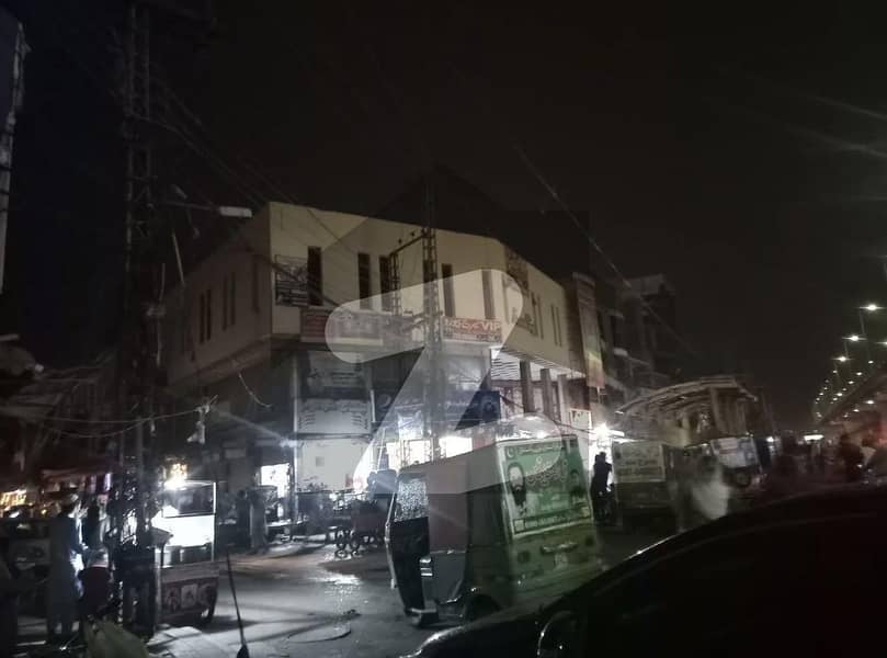 فیروزپور روڈ لاہور میں 10 کمروں کا 2 مرلہ کمرہ 35.0 لاکھ میں برائے فروخت۔