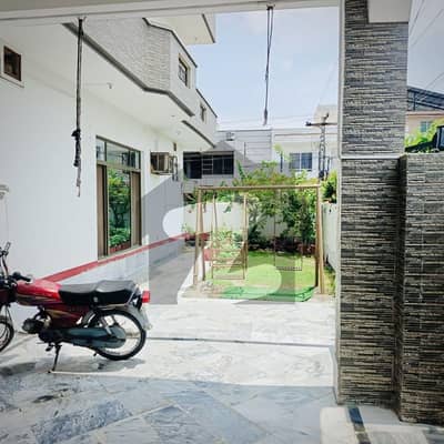 Police Foundation One kanal House For sale