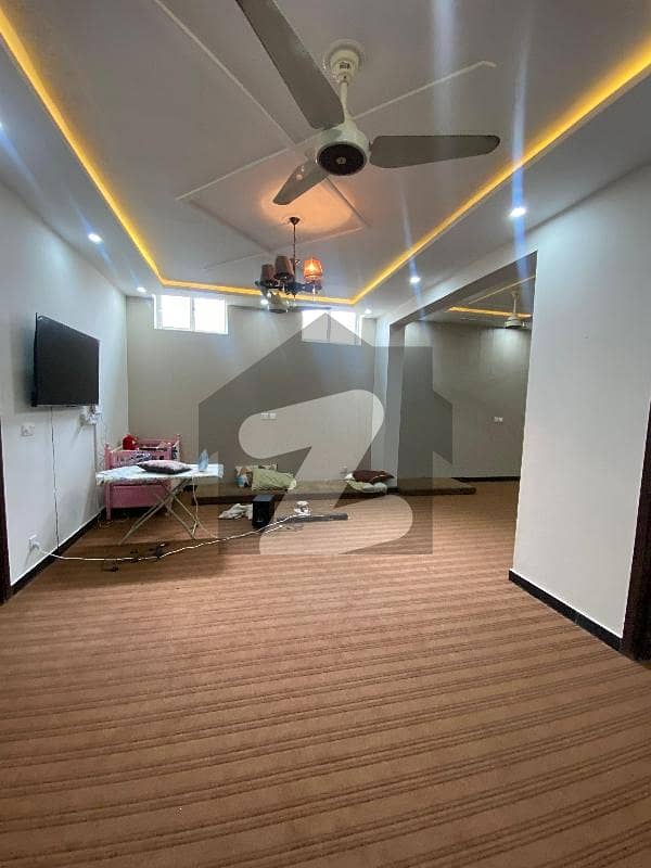 Upper Portion For Rent
