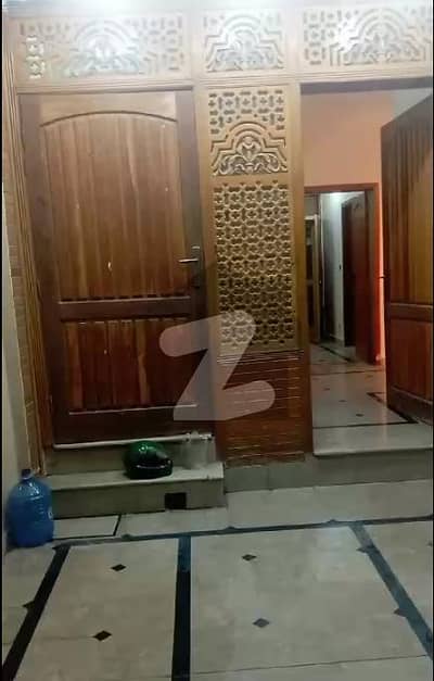 جی ۔ 13 اسلام آباد میں 4 کمروں کا 4 مرلہ مکان 3.15 کروڑ میں برائے فروخت۔