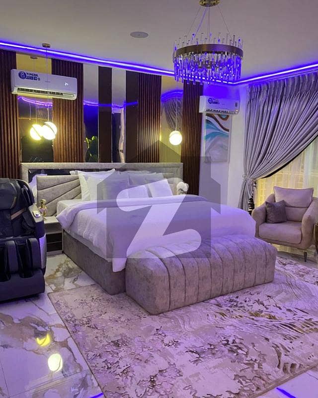 Ready-to-Move Luxury Apartment for Sale in Gulberg 3 Ready-to-Move Luxury Apartment for Sale in Gulberg 3