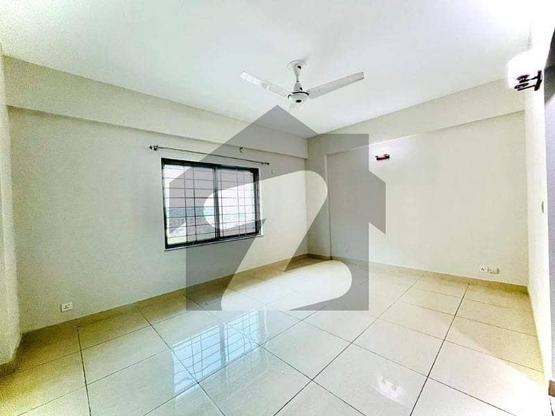 BEAUTIFUL APARTMENT AVAILABLE FOR RENT IN ASKARI 10 SECTOR F LAHORE