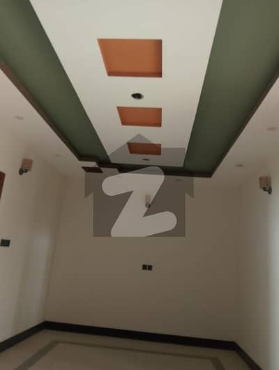Three Bed Lounge For Rent