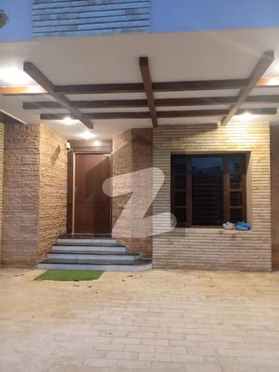 Banglow for rent 500yards