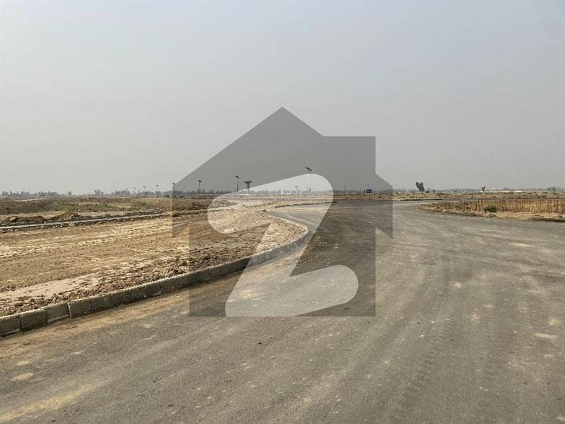 LDA City Lahore Block C 10marla Plot Available Near 150feet Hunza Road