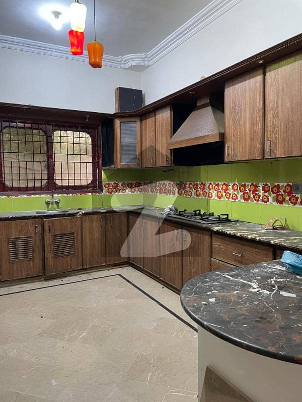Spacious 400 Sq Yards House Park Facing for Sale in Sector W, Gulshan-e-Maymar