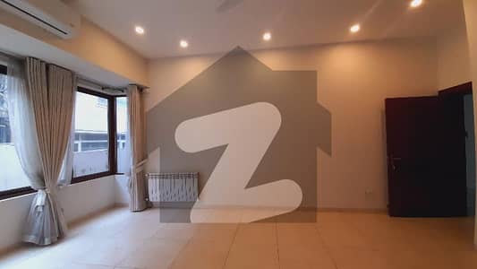 ایف ۔ 7 اسلام آباد میں 8 کمروں کا 1 کنال مکان 13.9 لاکھ میں کرایہ پر دستیاب ہے۔