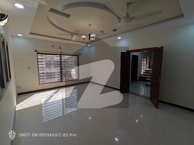 Beautiful Upper Portion In Media Town