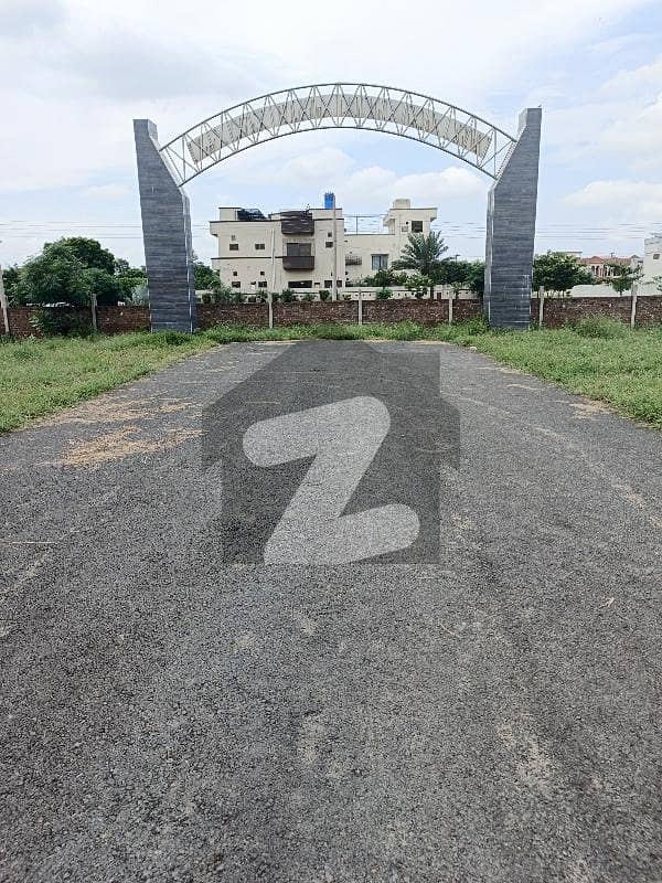 10 MARLA PLOT FOR SALE IN IEP ENGINEER TOWN LAHORE
