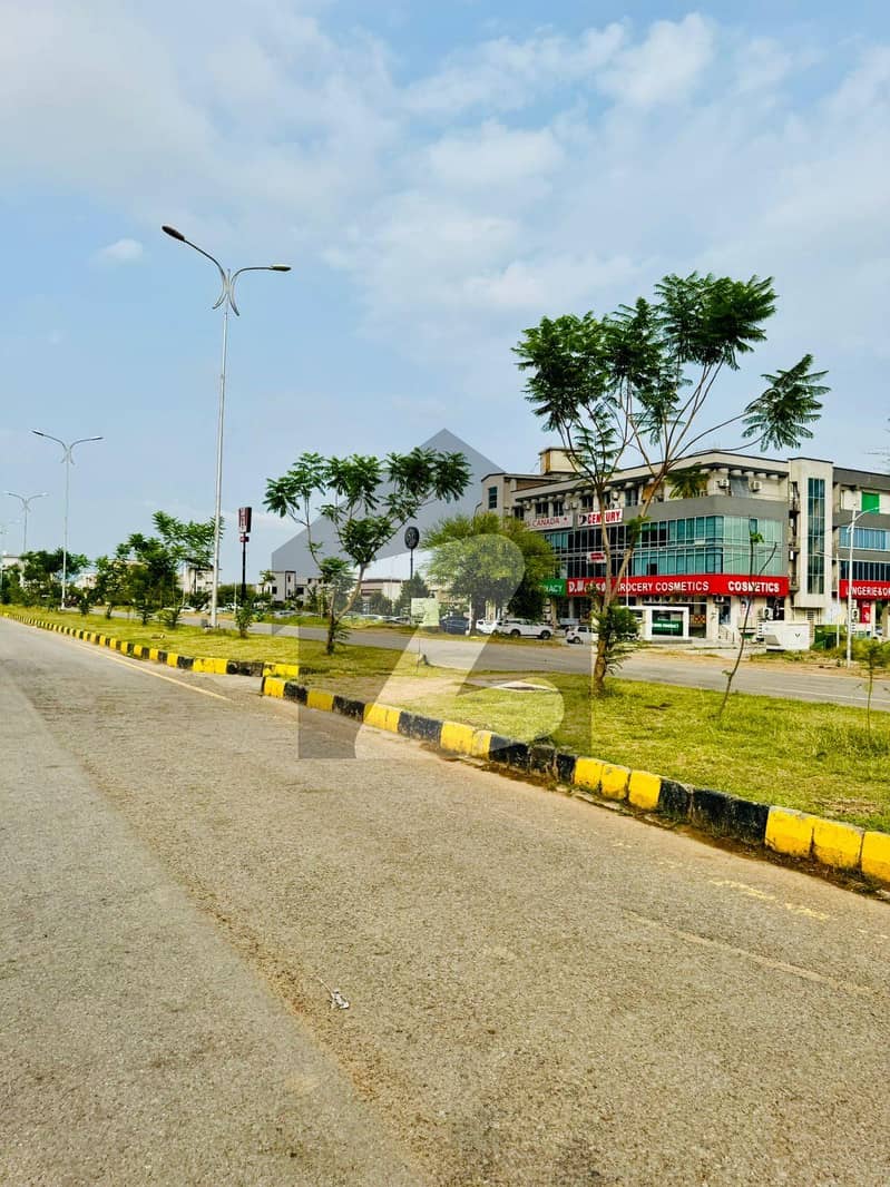 25x40 PLOT FOR SALE NEAR MARKAZ TOP LOCATION