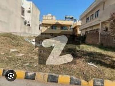 ای ۔ 11/4 ای ۔ 11,اسلام آباد میں 6 مرلہ رہائشی پلاٹ 3.25 کروڑ میں برائے فروخت۔
