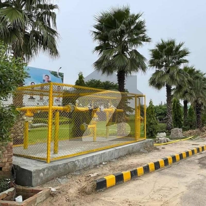 سفاری گارڈن ہاؤسنگ سکیم لاہور میں 10 مرلہ رہائشی پلاٹ 30.0 لاکھ میں برائے فروخت۔