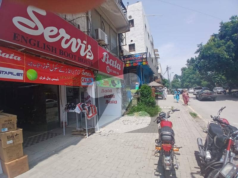 Main Road Shop With Good Rental