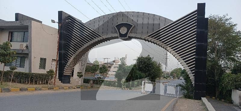 لیک سٹی میڈوز لاہور میں 5 مرلہ رہائشی پلاٹ 58.0 لاکھ میں برائے فروخت۔