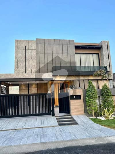 1 KANAL FULL FURNISH HOUSE FOR RENT DHA PHASE 6 HOT LOCATION