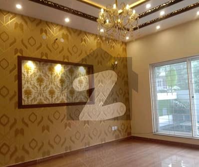 House Spread Over 10 Marla In Bahria Town - Sector E Available