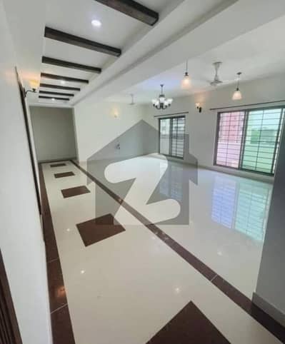 10 Marla Luxurious Apartment For Sale In Askari 11 Sector B Near DHA Lahore