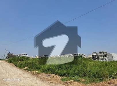 آئی ۔ 11 اسلام آباد میں 4 مرلہ رہائشی پلاٹ 1.28 کروڑ میں برائے فروخت۔