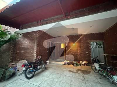 Rent The Ideally Located House For An Incredible Price Of Pkr Rs. 350000