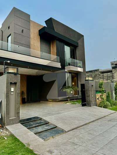 10 MARLA MODERN DESIGN HOUSE FOR SALE IN DHA 9 TOWN