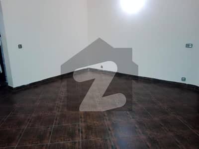 1 Kanal Upper Portion With Gas Available For Rent In Lake City Sector M-2