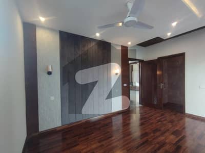 Brand new11 Marla Corner House For Sale In Lake City