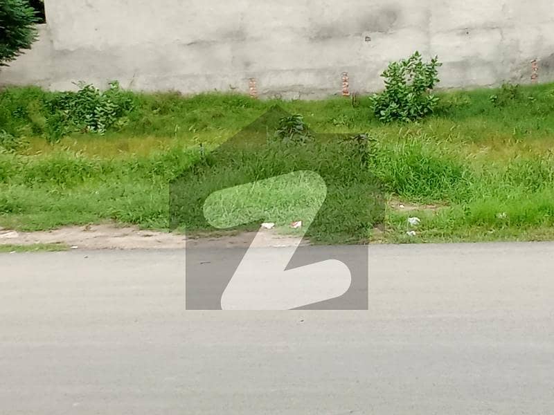 ایل ڈی اے ایوینیو لاہور میں 10 مرلہ رہائشی پلاٹ 1.35 کروڑ میں برائے فروخت۔ ایل ڈی اے ایوینیو لاہور میں 10 مرلہ رہائشی پلاٹ 1.35 کروڑ میں برائے فروخت۔