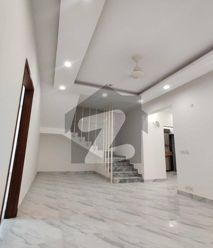 4 Bed Dd Duplex Brand New 4 Bed Dd Duplex Brand New