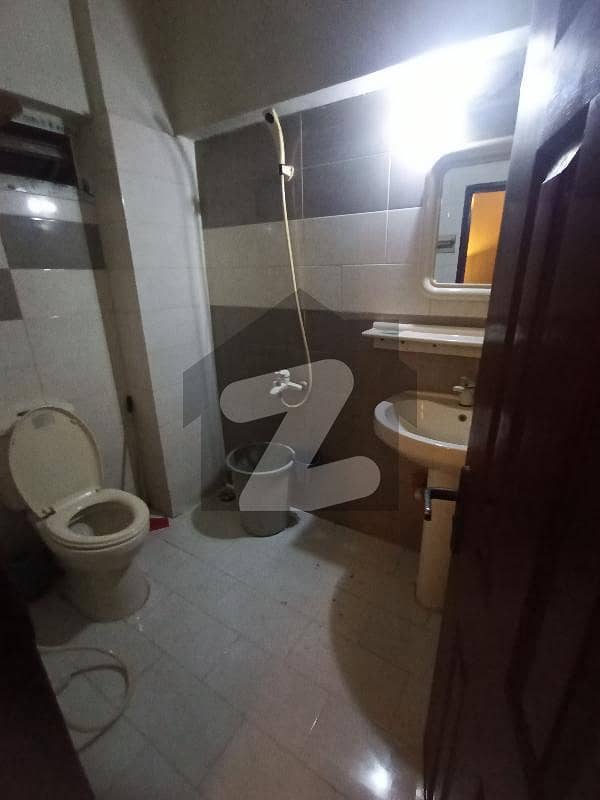 3 bedroom maintained building 3 bedroom maintained building