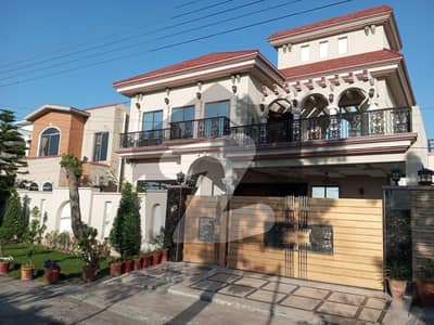 One Kanal Upper Portion Available For Rent