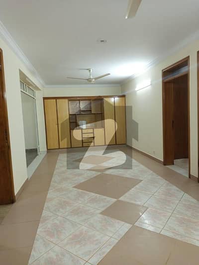Lower Portion For Rent G-10/3