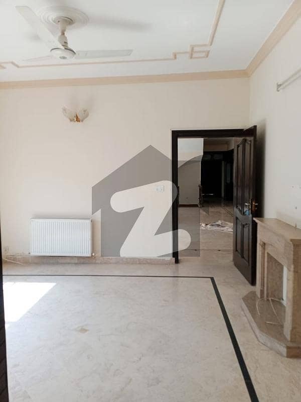 Elegant 9-Bedrooms House 666 Sq Yards ,For Rent In F-10