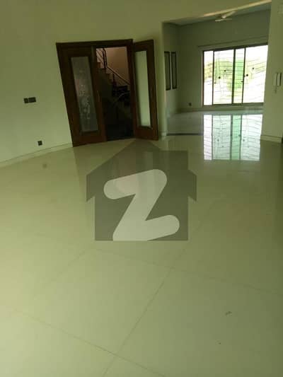 1 Bed non furnished Apartment For Rent