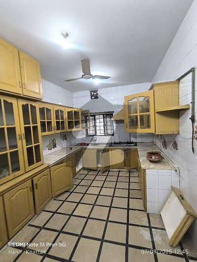 ground + basement 5 bedroom ms available for rent in G11