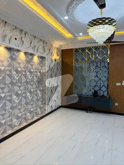 Central Park 10 Marla House Available For Rent Water Gas Available Prime Location