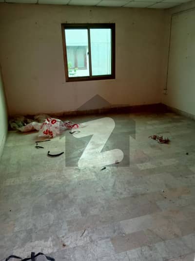 4th floor 2 bed 1 bath Maskan apt Gulshan Block 4