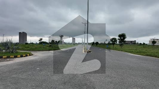 DHA Phase 8 - Block Z6 Residential Plot For sale Sized 1 Marla