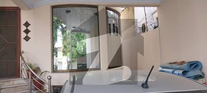 15 Marla Ground Floor For Rent