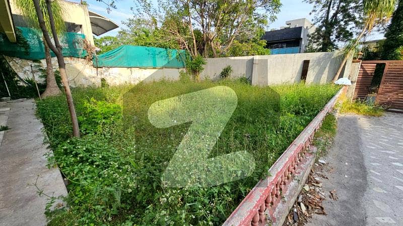 Investor Rate Demolishable House is for SALE Investor Rate Demolishable House is for SALE